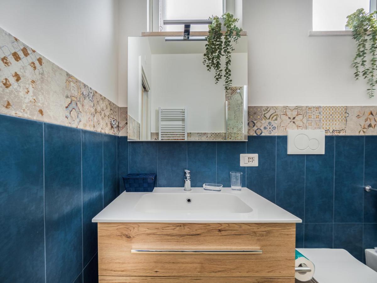Azzurro Park Apartment *